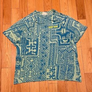 Maui and Sons Blue and Teal Graphic Short Sleeve Tee